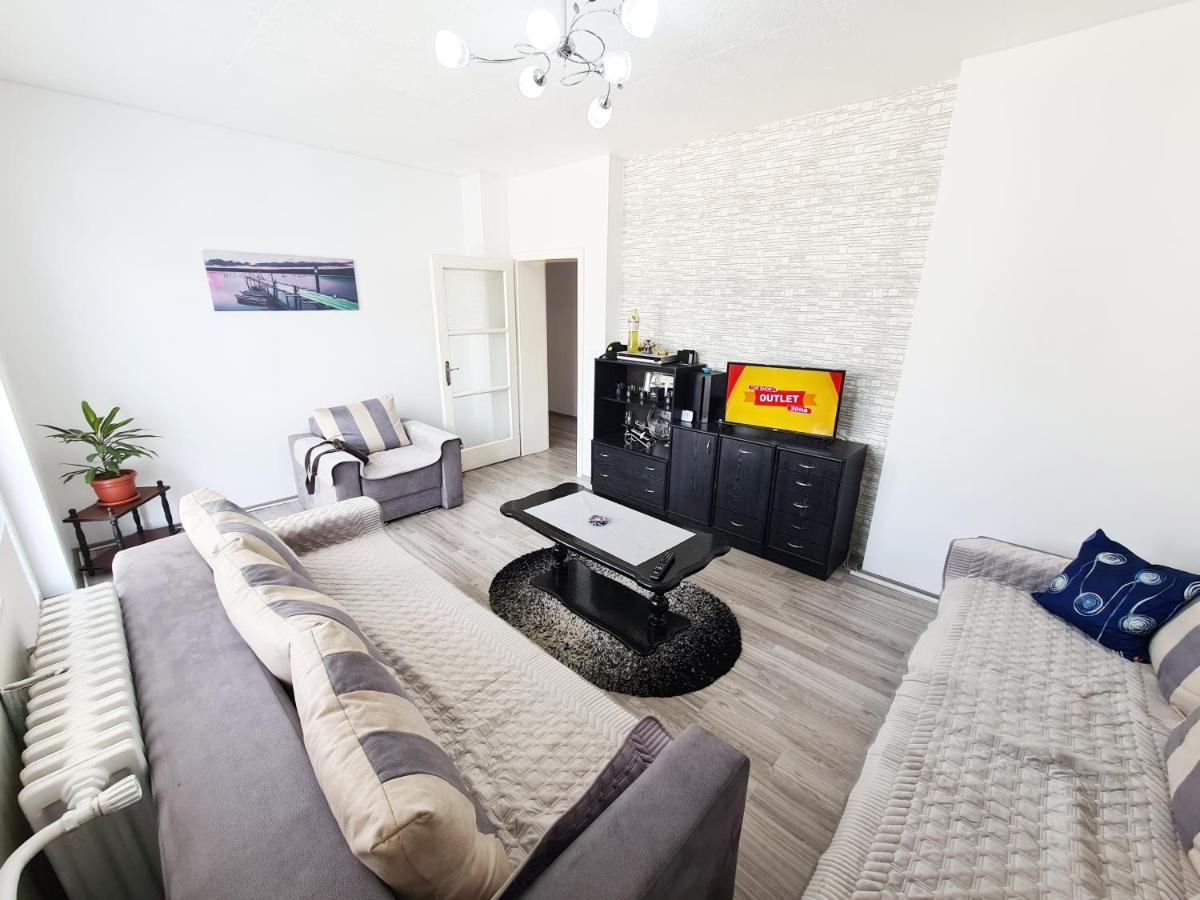 Calla 1 - Modern & Cozy Main Square Apartment In The City Shopping Center - Parking Slot With Parking Security Скоп'є Екстер'єр фото